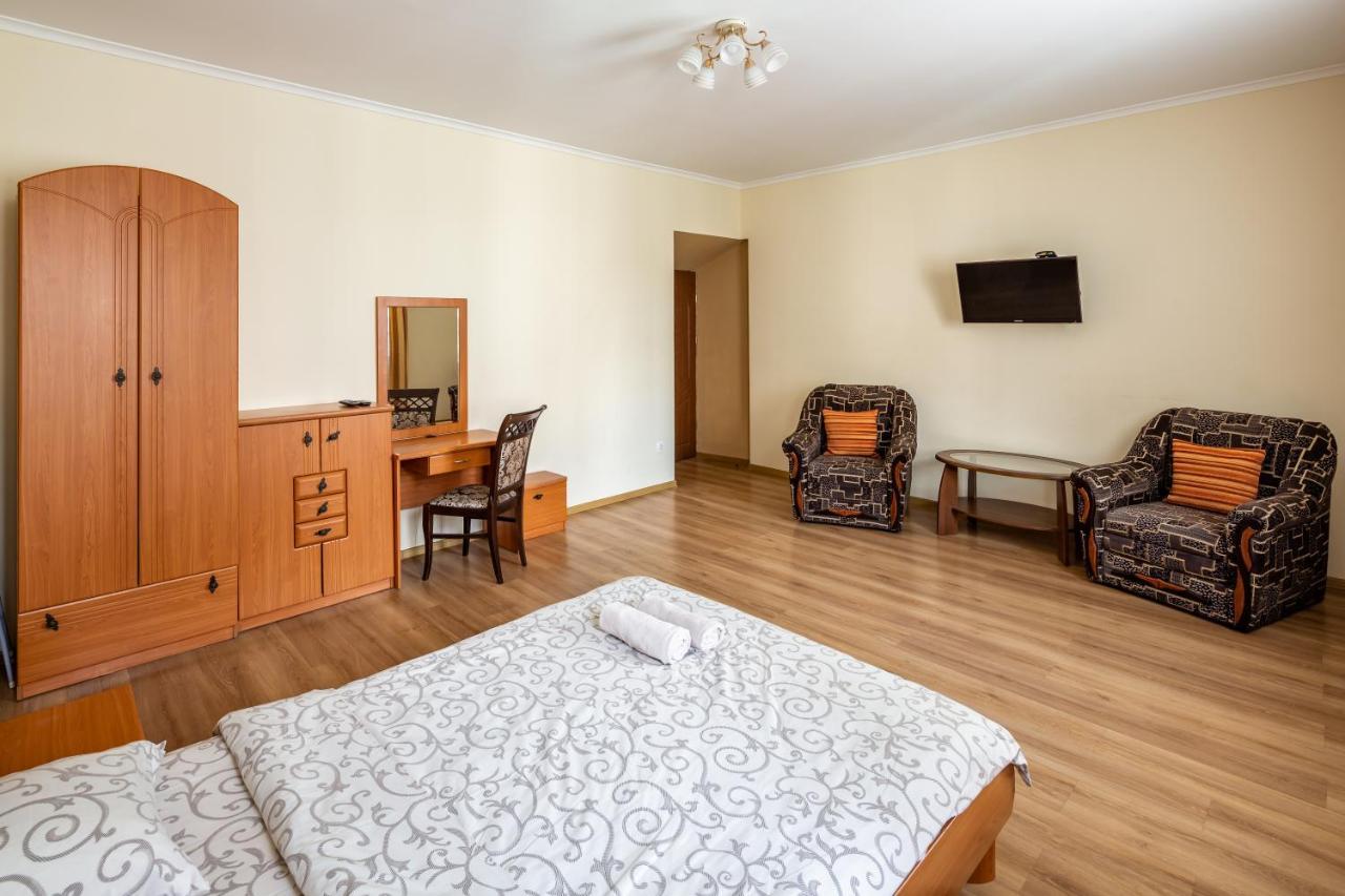 Apartment On Yana Zhizhky Lviv Eksteriør billede