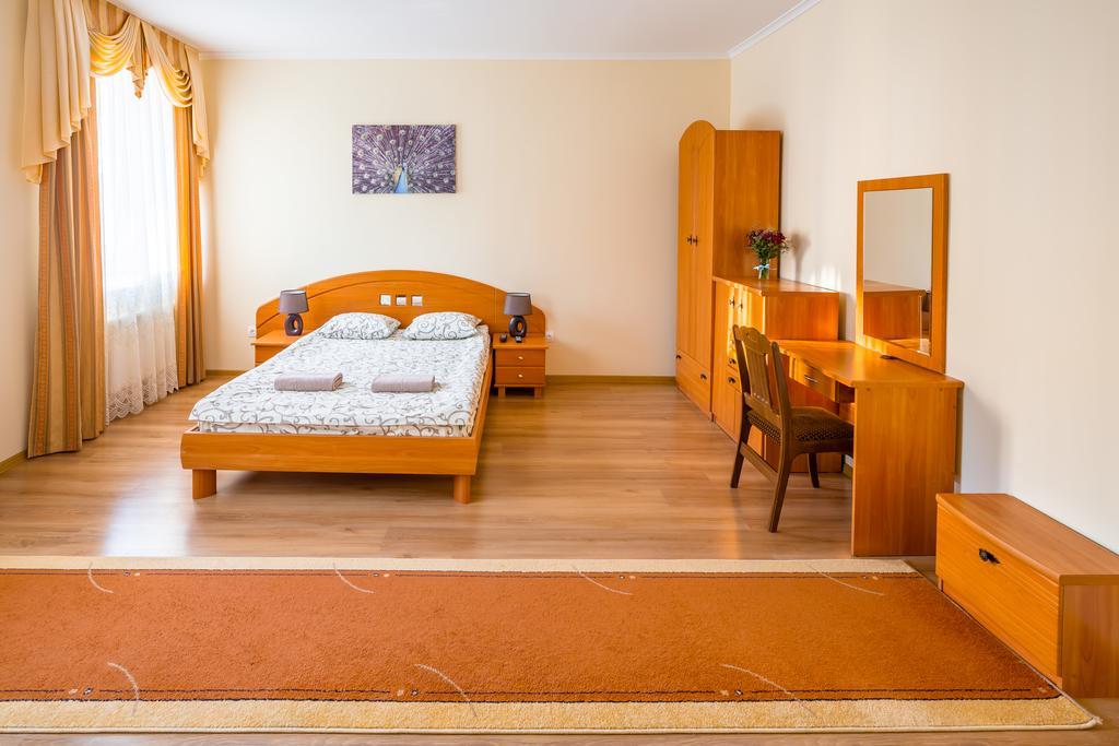 Apartment On Yana Zhizhky Lviv Eksteriør billede