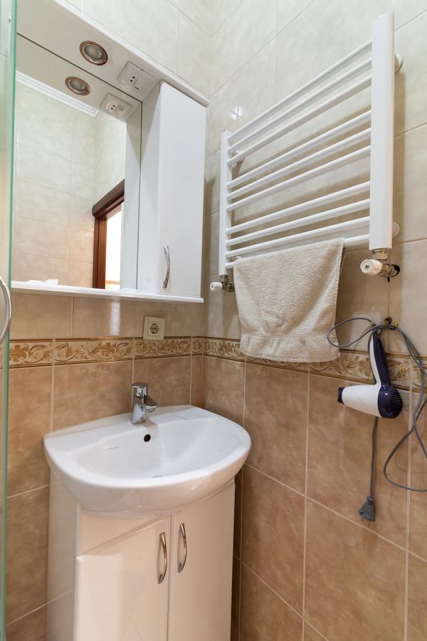 Apartment On Yana Zhizhky Lviv Eksteriør billede